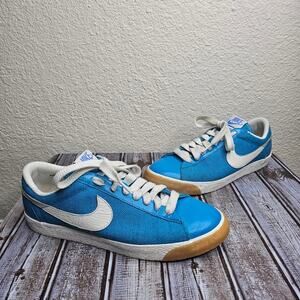 Nike blazer low 2008 blue / teal and white men's sneakers size 11